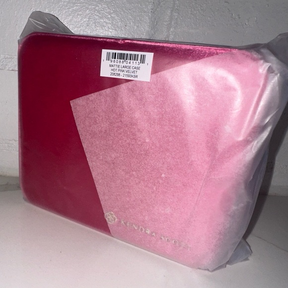 Kendra Scott Mattie Large Box in Hot Pink - Picture 4 of 4